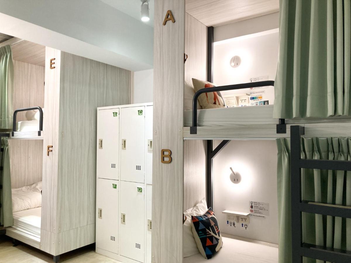 4Plus Hostel Taipei Eksteriør billede