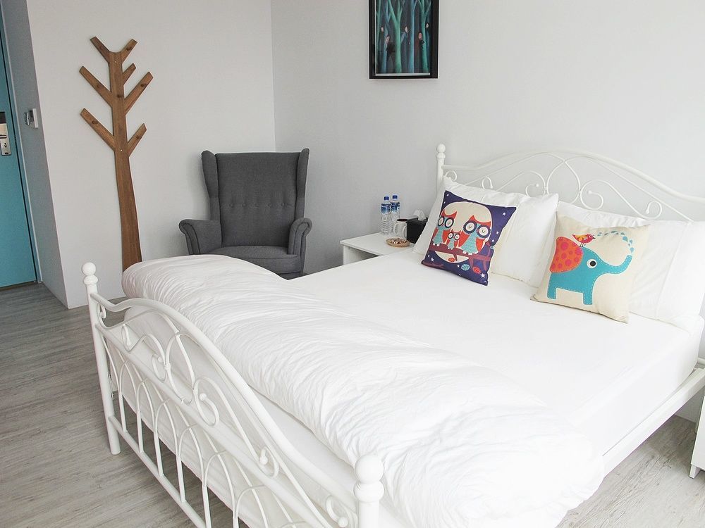 4Plus Hostel Taipei Eksteriør billede